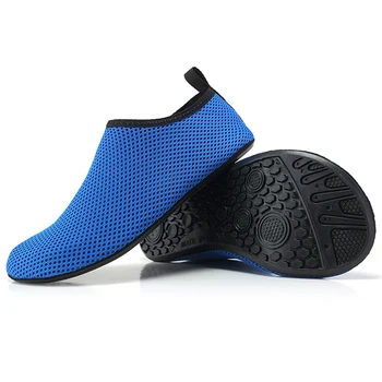 2023 Casal Aqua Sapatos de Verão, Leve os Homens Sapatos de Água, de secagem Rápida e Mulheres Sapatos de Praia Mole Anti-derrapante Tênis Frete Grátis