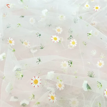 Pequena Margarida Flor vestido Tulle do Bordado Tecido Lace Vestido com roupas Modernas para Crianças, Chapéus de Tecido Bordado